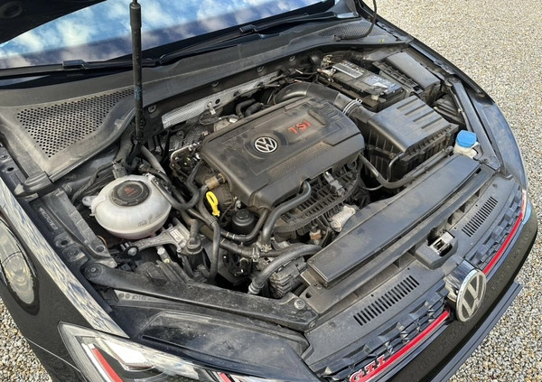 Volkswagen Golf cena 88800 przebieg: 92000, rok produkcji 2019 z Sobótka małe 562